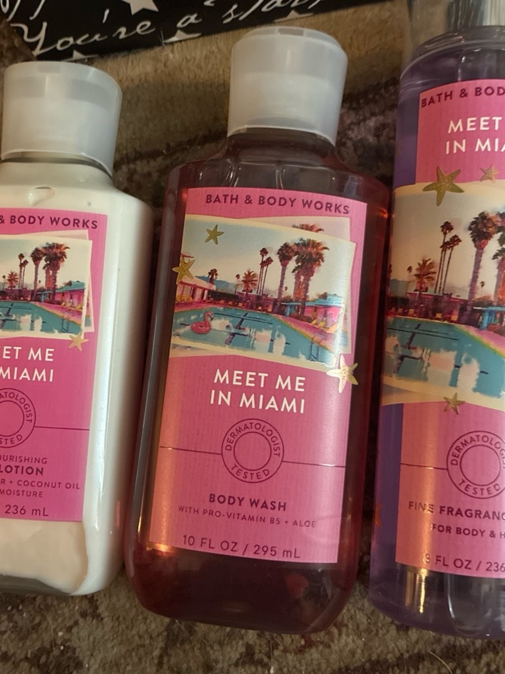 3 piece set Bath & Body Works Meet Me in Miami - Pink